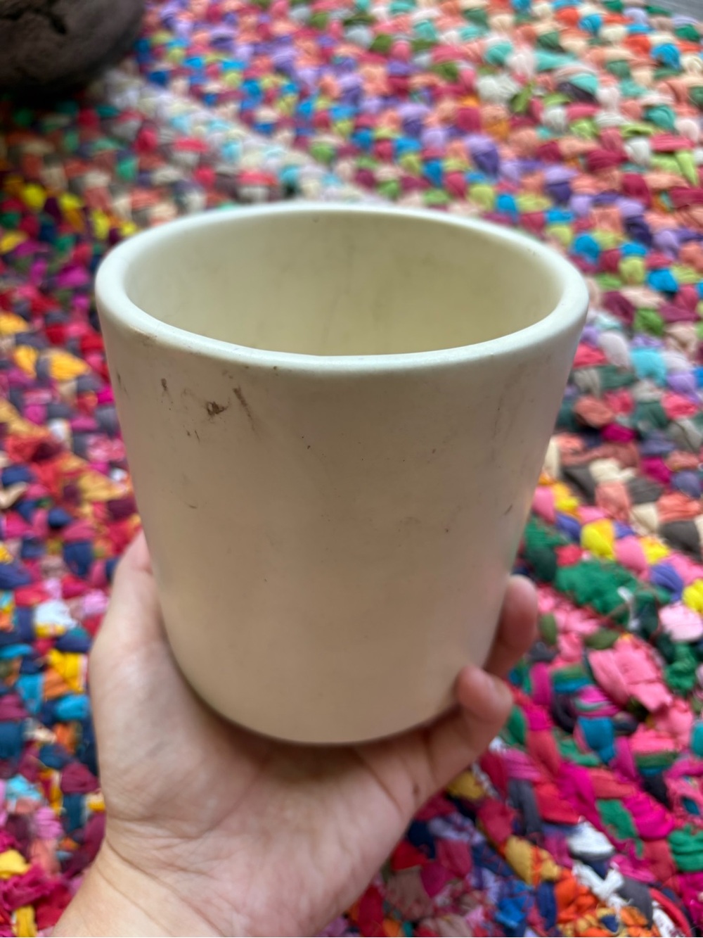 VINTAGE OFF WHITE NEUTRAL CERAMIC PLANTER POT